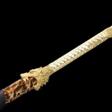 GoldenFlameWolfSword_2.jpg